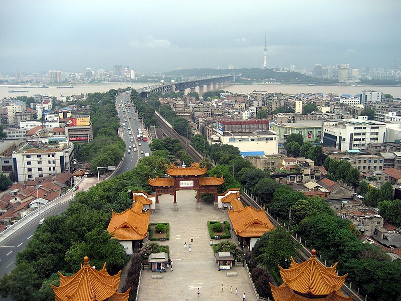 El laboratorio de Wuhan pertenece al Gobierno chino y Glaxo no es propietaria de Pfizer